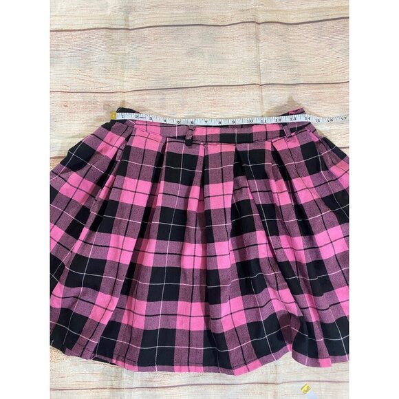 Hot Topic Women's Pink And Black Tartan Mini Skirt - Medium - Picture 4 of 9
